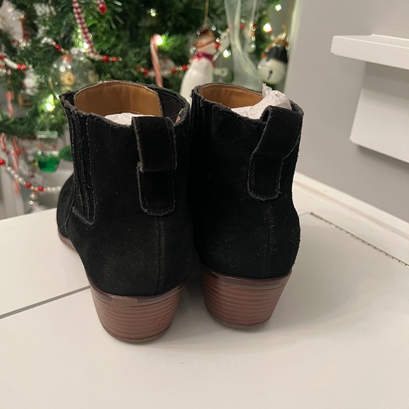 Black J. Crew Ankle Boots. - Picture 7 of 9
